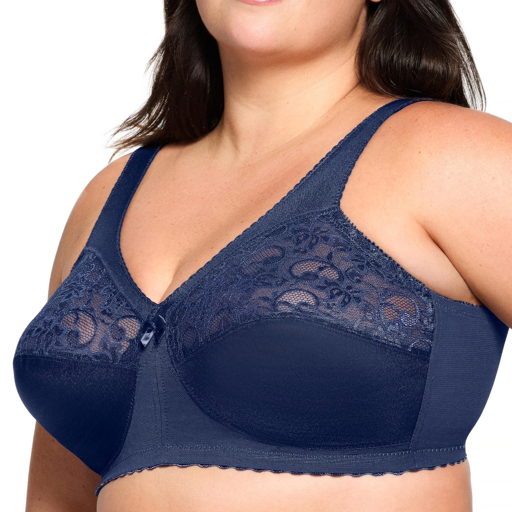 NWOT Glamorise Navy Lace Bra